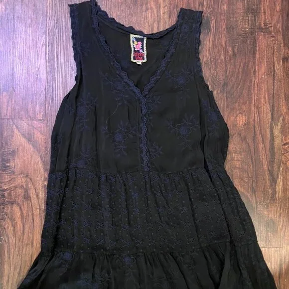Johnny Was Black Embroidered Sleeveless Boho Dress Size M - Picture 1 of 7